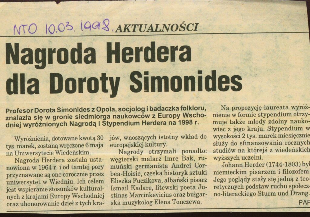 materiały archiwalne Dar prof. Doroty Simonides dla Biblioteki UO